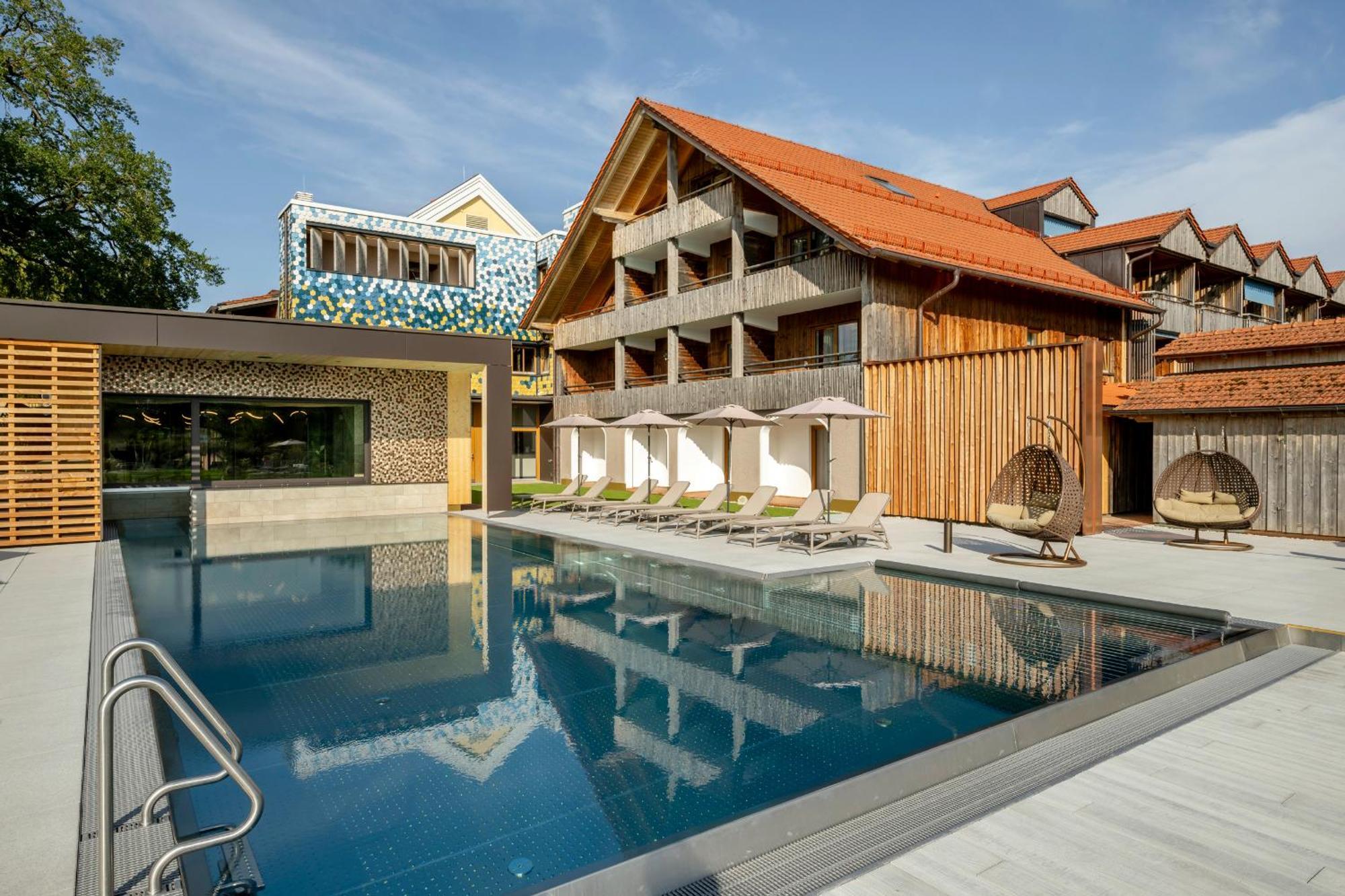Hotel Am Haslinger Hof Bad Füssing Екстериор снимка